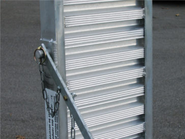 Aluminium ramps adjustable in length.